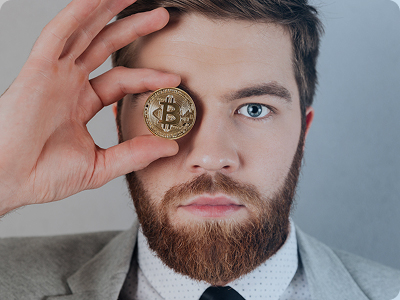 Julian Wolf – Chief Analyst bei Zykran Vault AI